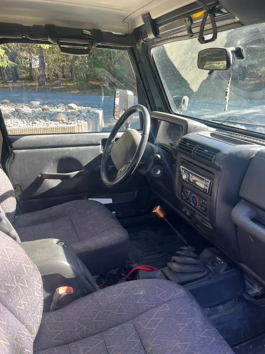 2002 Jeep TJ Wrangler - Image 6 of 10