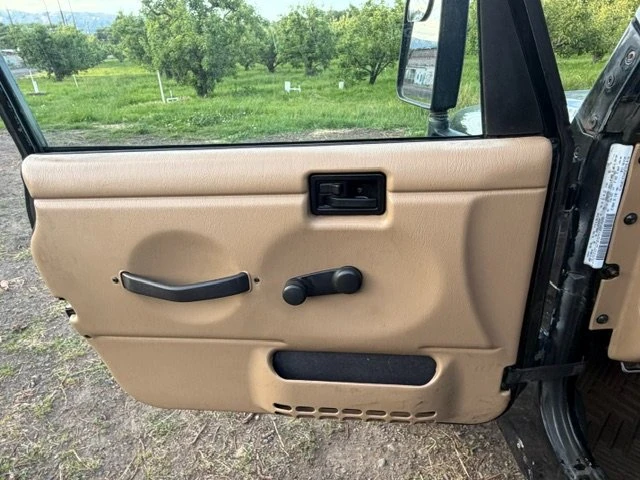 2002 Jeep TJ Wrangler - Image 7 of 8