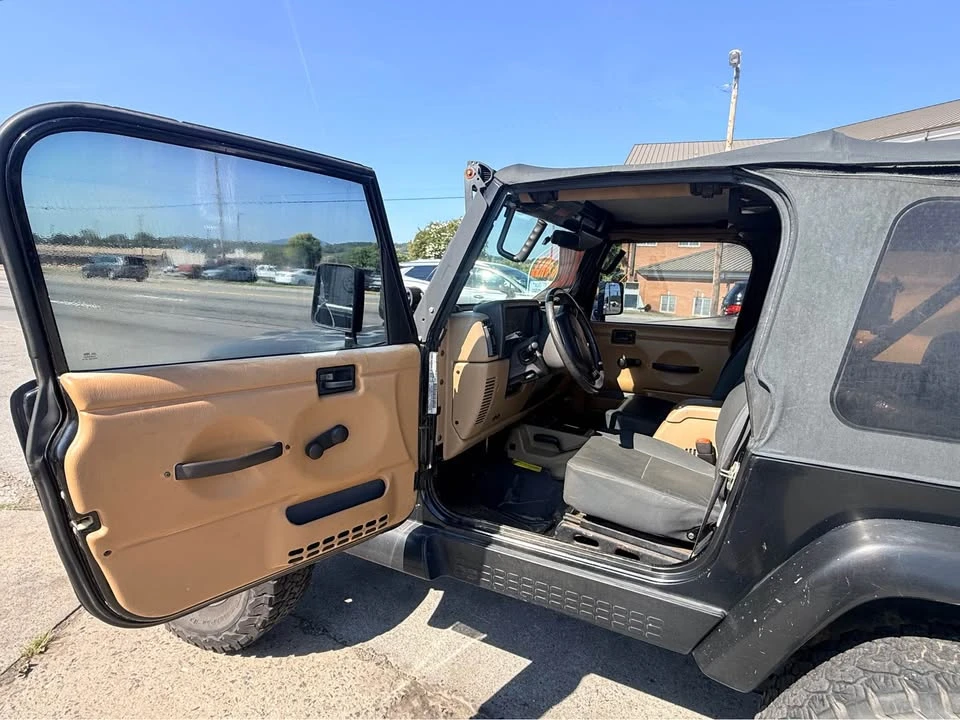 2002 Jeep TJ Wrangler - Image 5 of 10