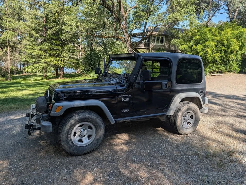 2002 Jeep TJ Wrangler - Image 9 of 16