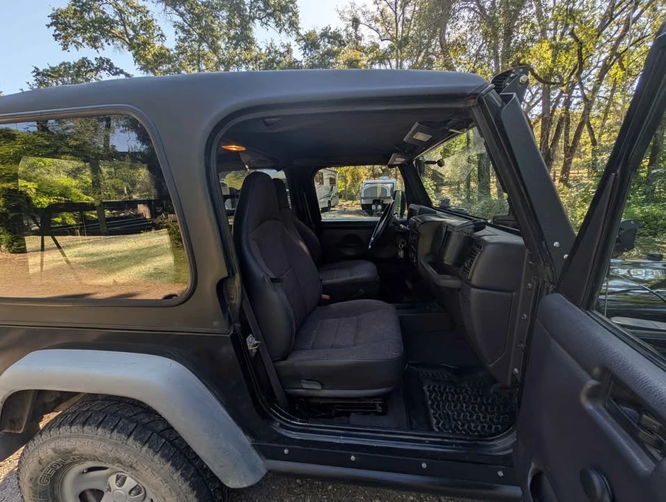 2002 Jeep TJ Wrangler - Image 13 of 16