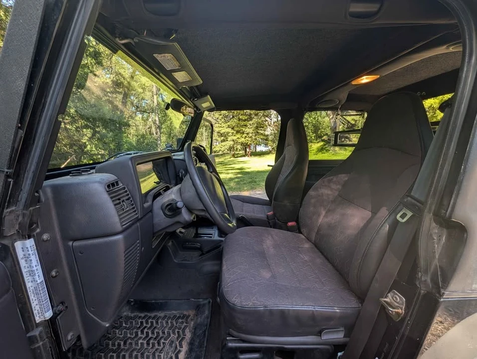 2002 Jeep TJ Wrangler - Image 12 of 16