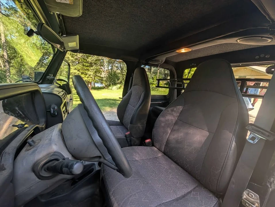2002 Jeep TJ Wrangler - Image 11 of 16