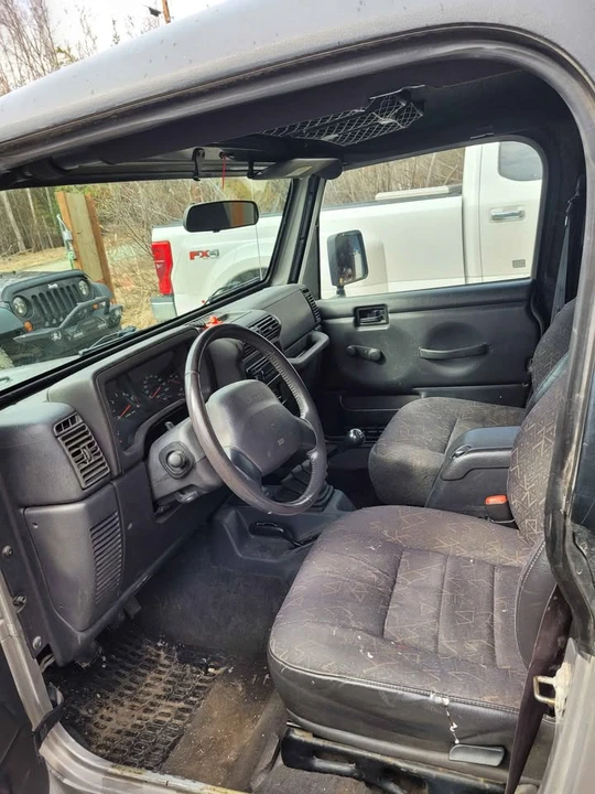 2002 Jeep TJ Wrangler - Image 2 of 9