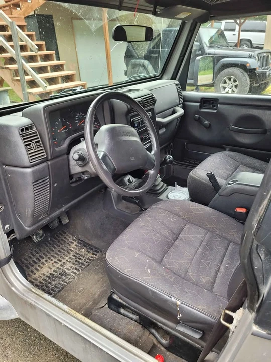 2002 Jeep TJ Wrangler - Image 6 of 9