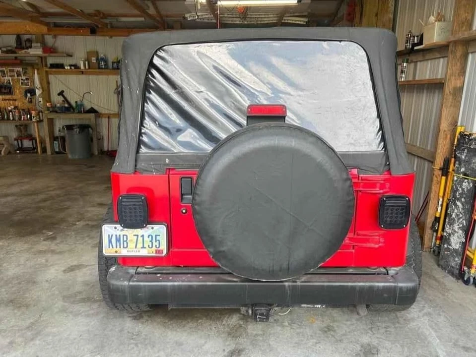 2002 Jeep TJ Wrangler - Image 5 of 6