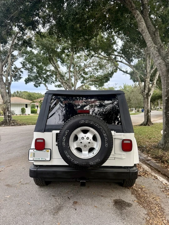 2002 Jeep TJ Wrangler - Image 4 of 11