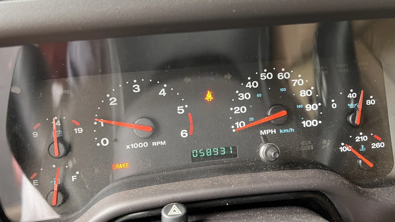 2002 Jeep TJ Wrangler - Image 13 of 31