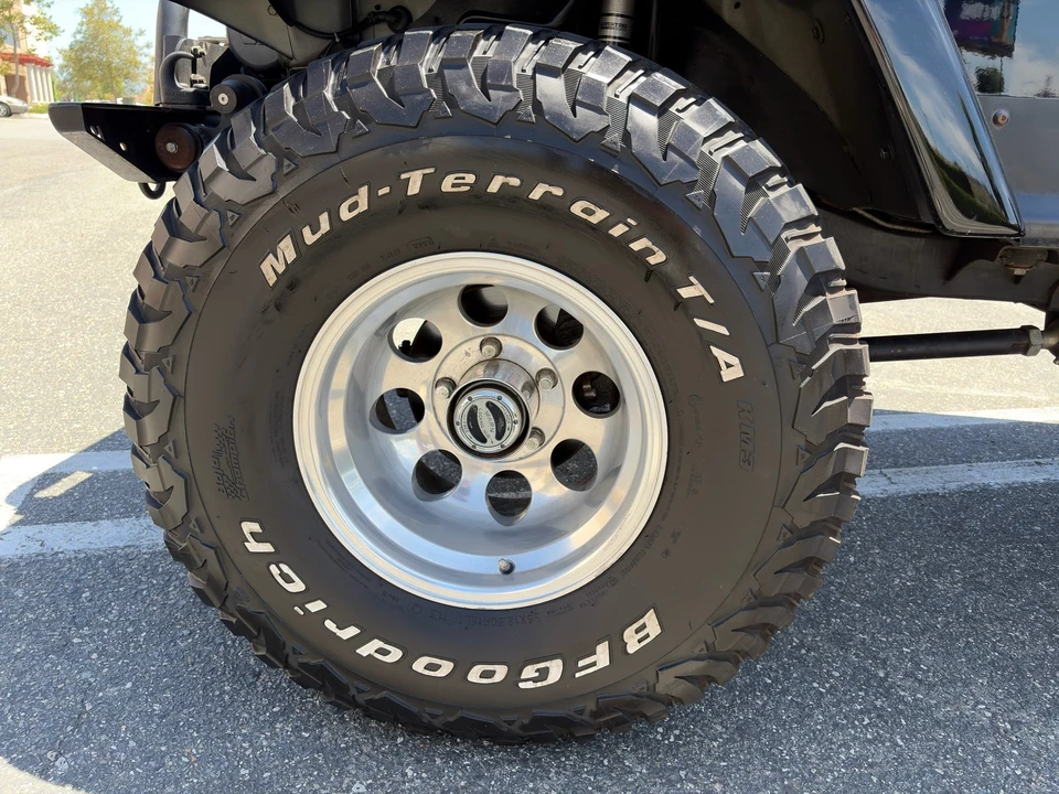 2002 Jeep TJ Wrangler - Image 16 of 17