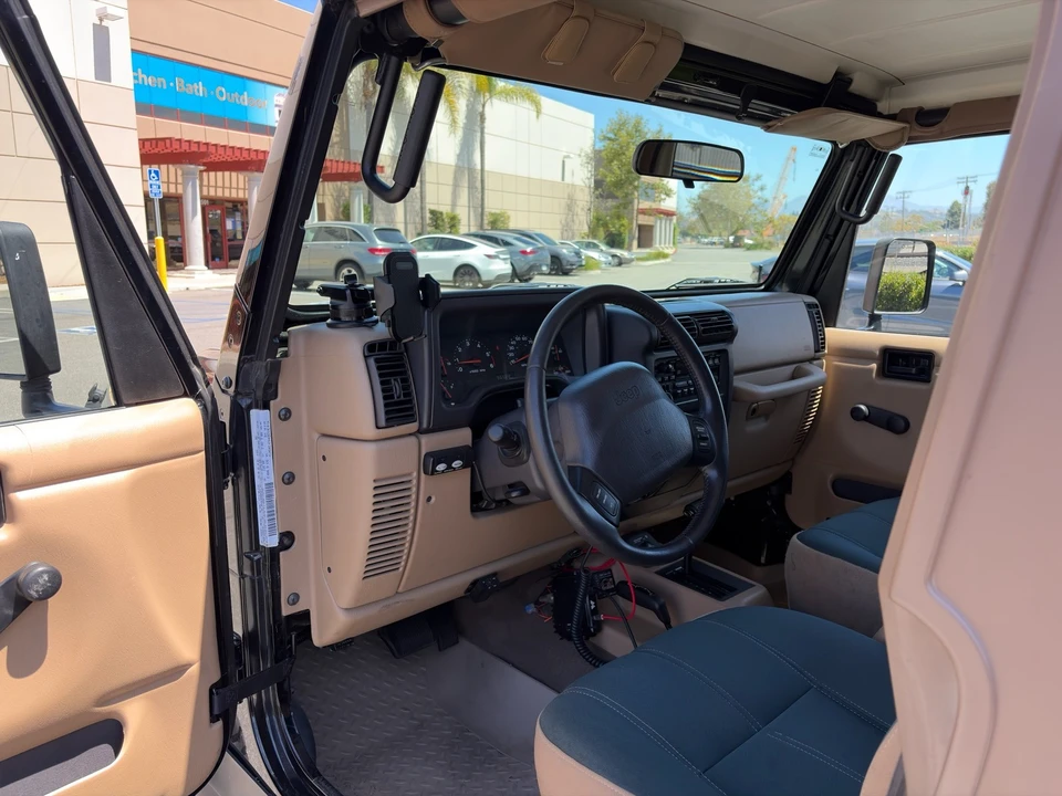 2002 Jeep TJ Wrangler - Image 10 of 17