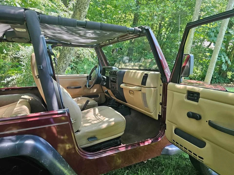 2002 Jeep TJ Wrangler - Image 10 of 15