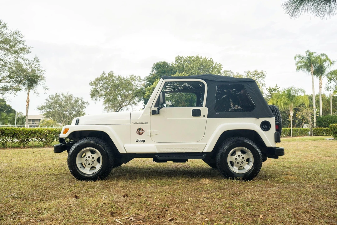 2002 Jeep TJ Wrangler - Image 9 of 31
