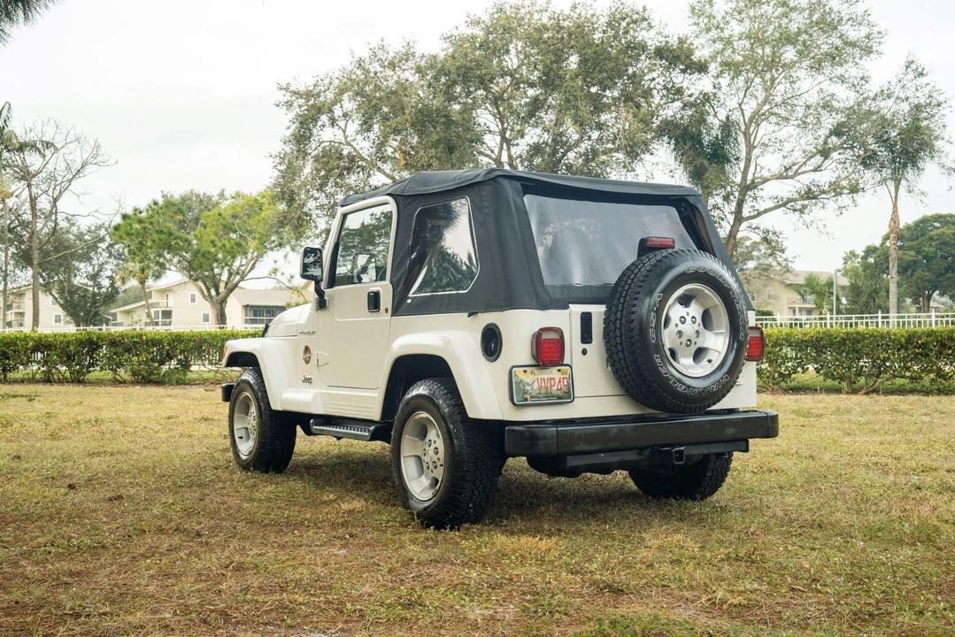 2002 Jeep TJ Wrangler - Image 6 of 31