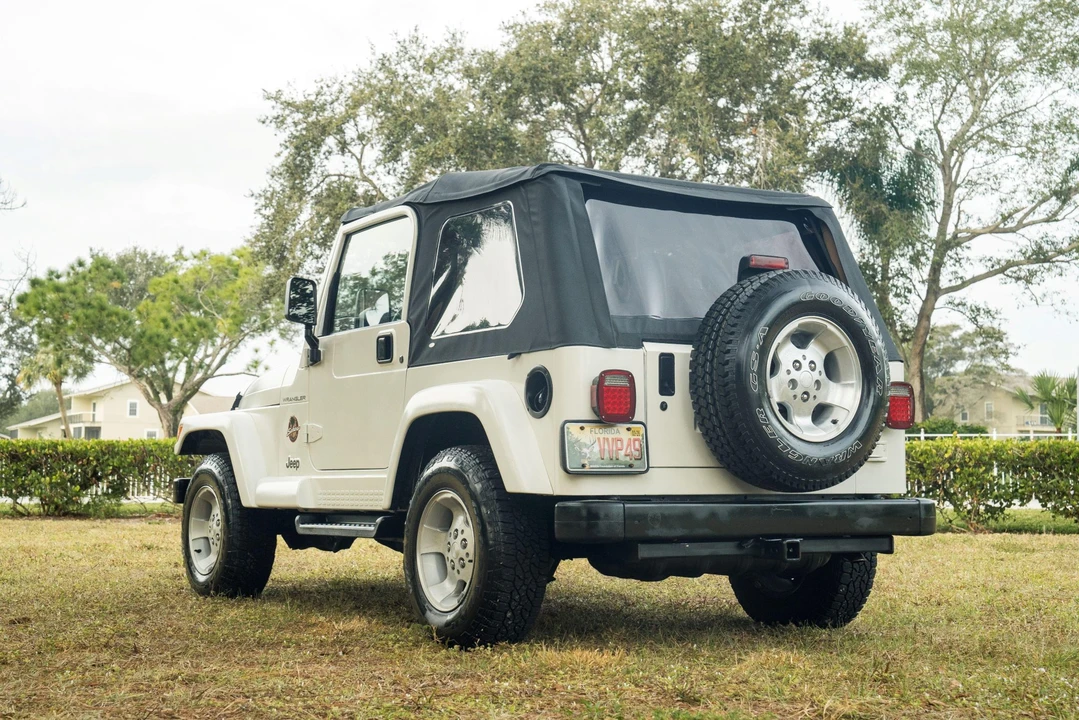 2002 Jeep TJ Wrangler - Image 7 of 31