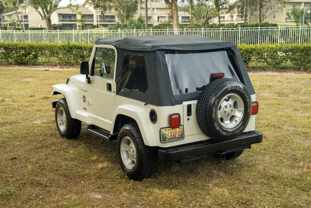 2002 Jeep TJ Wrangler - Image 8 of 31