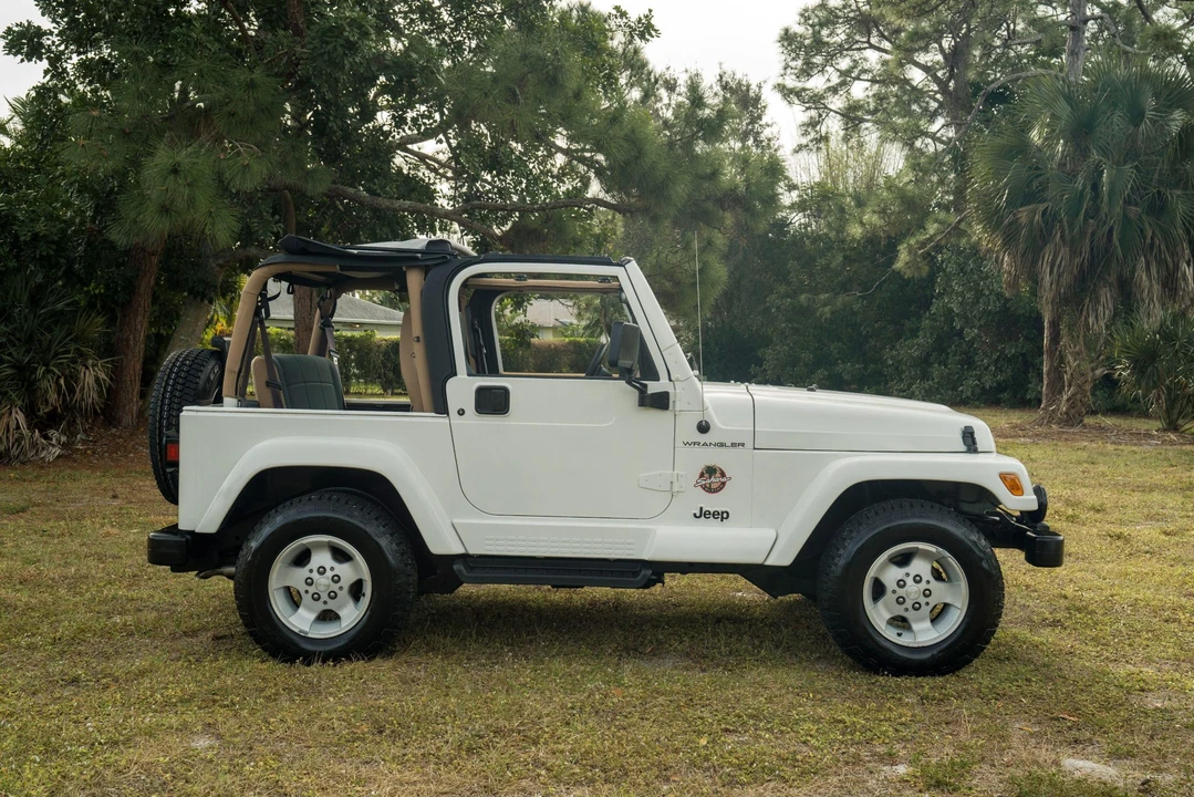 2002 Jeep TJ Wrangler - Image 18 of 31