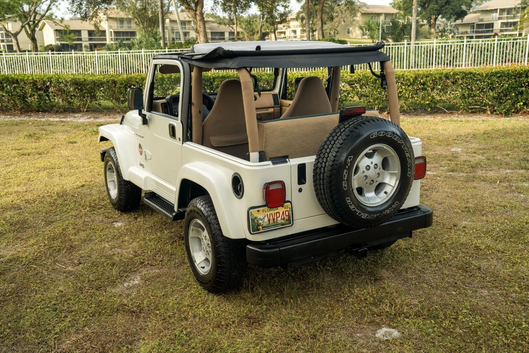 2002 Jeep TJ Wrangler - Image 22 of 31
