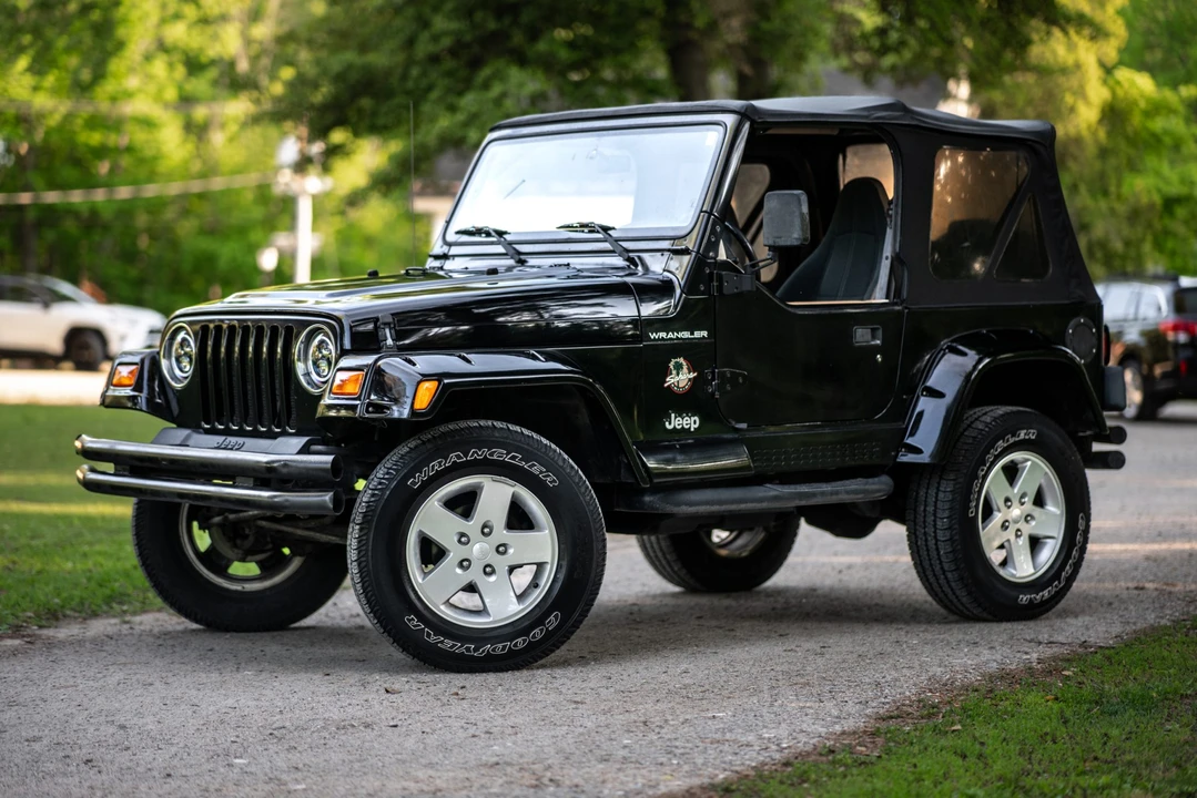 2002 Jeep TJ Wrangler - Image 29 of 31