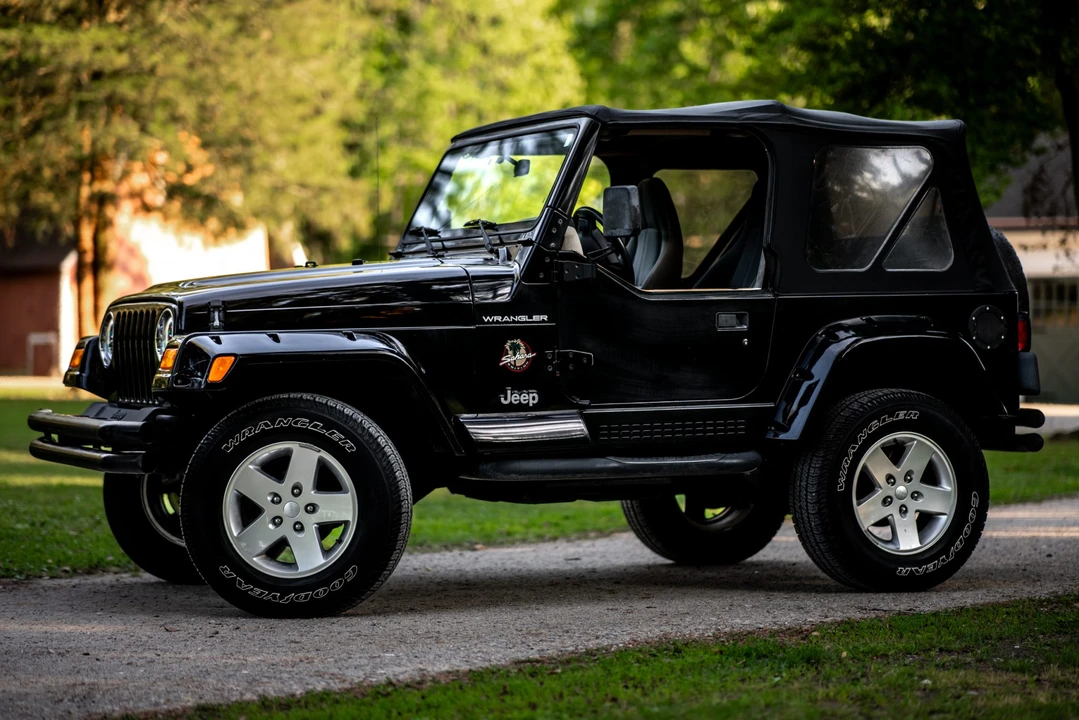 2002 Jeep TJ Wrangler - Image 30 of 31
