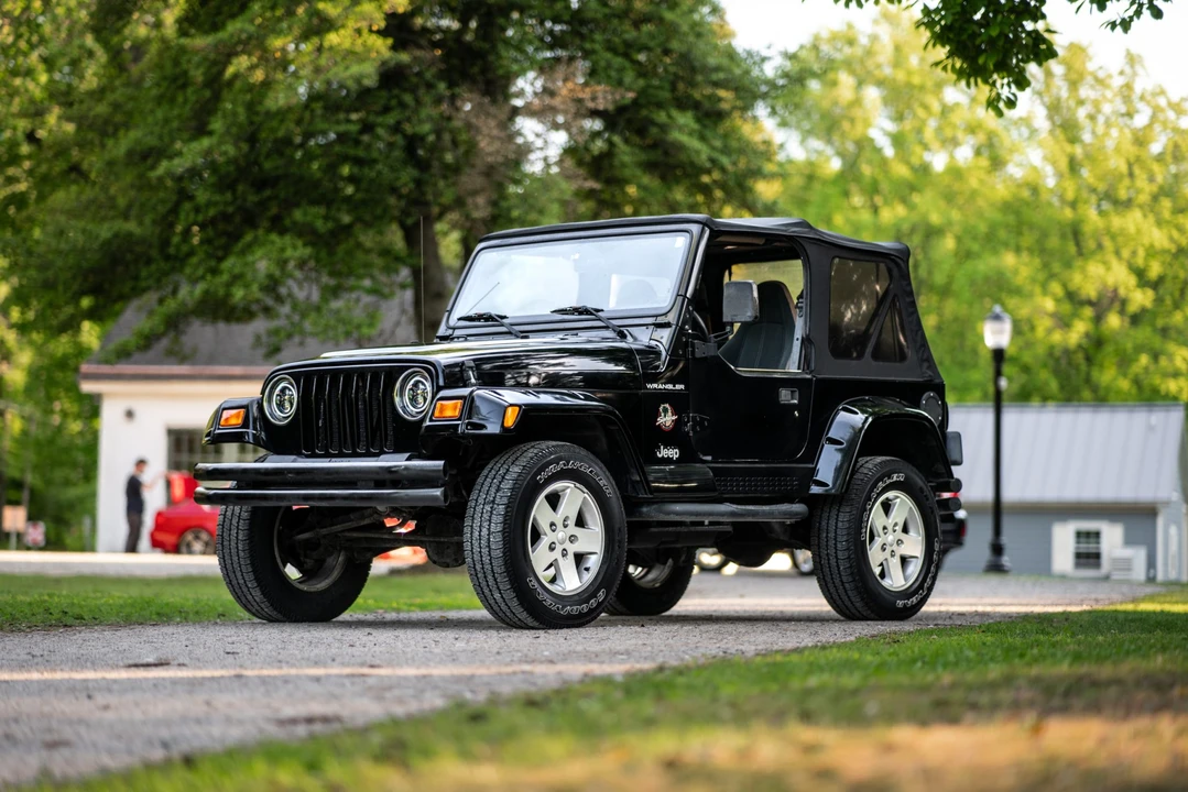 2002 Jeep TJ Wrangler - Image 28 of 31