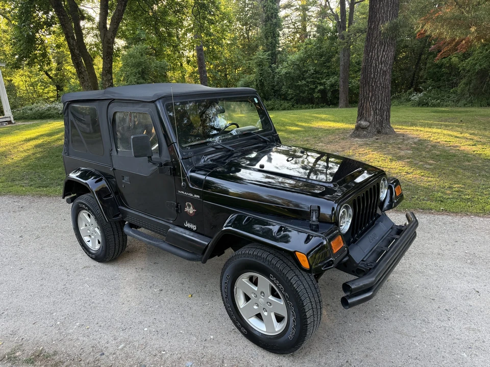 2002 Jeep TJ Wrangler - Image 2 of 31