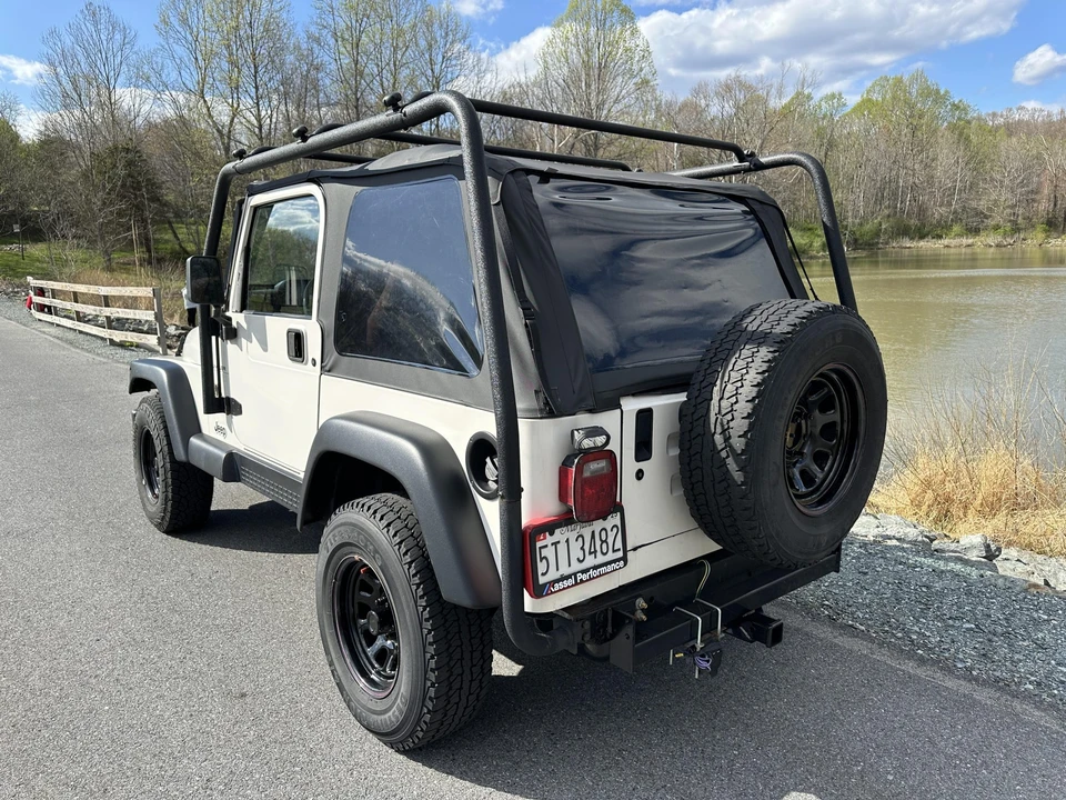2002 Jeep TJ Wrangler - Image 16 of 31