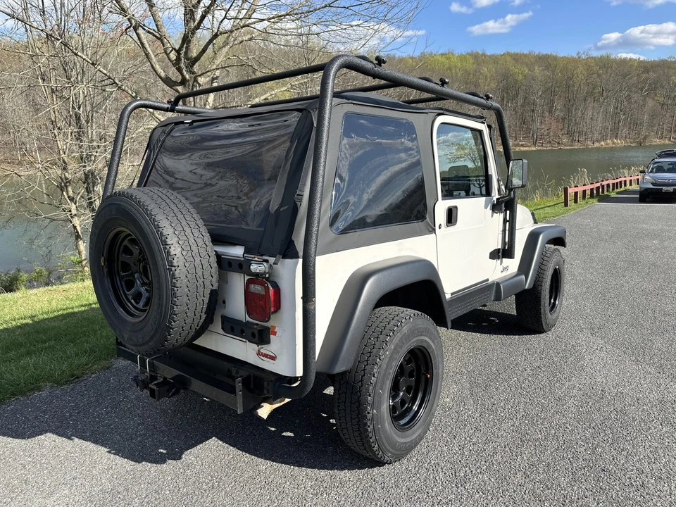 2002 Jeep TJ Wrangler - Image 10 of 31