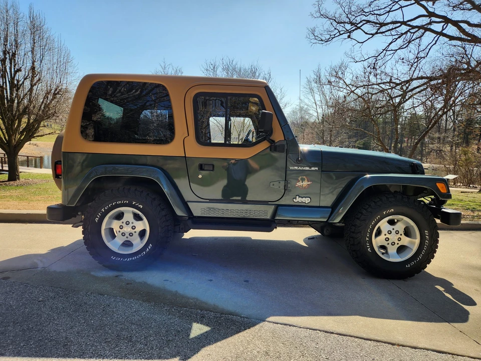 2002 Jeep TJ Wrangler - Image 2 of 31