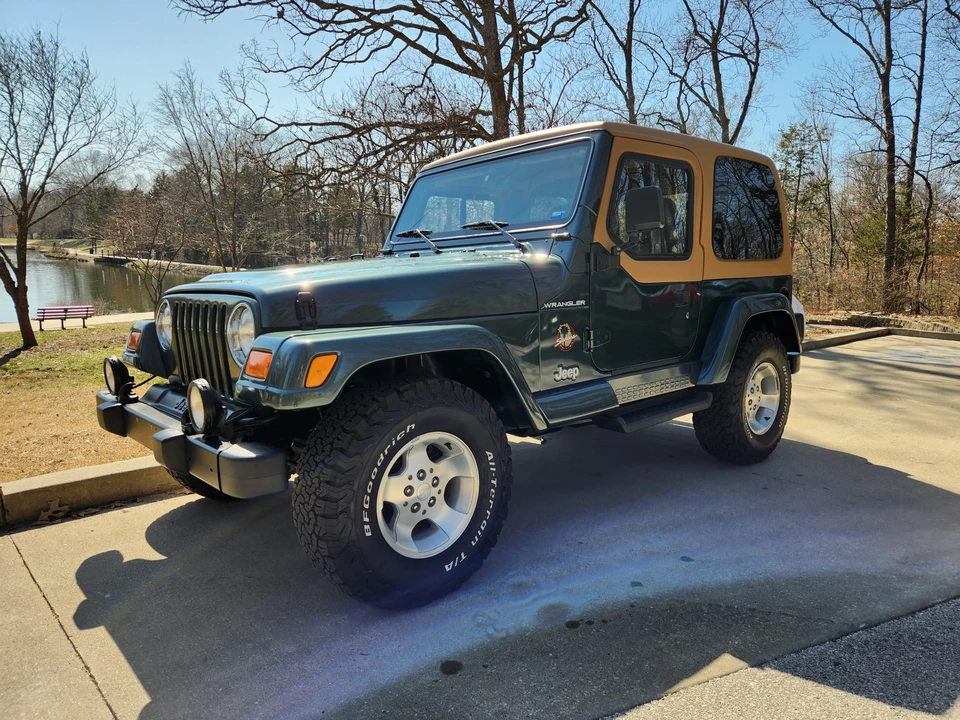 2002 Jeep TJ Wrangler - Image 9 of 31