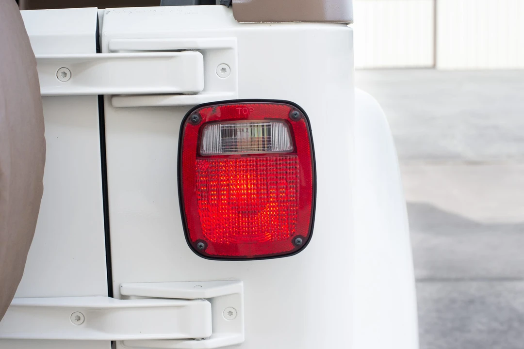 2002 Jeep TJ Wrangler - Image 18 of 31
