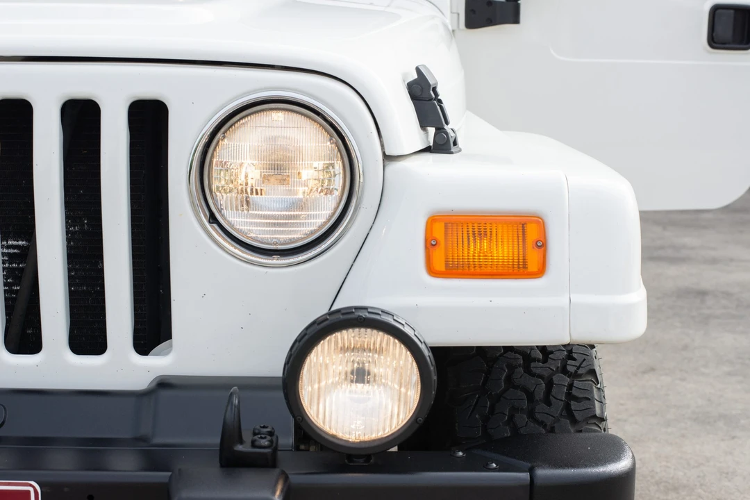 2002 Jeep TJ Wrangler - Image 14 of 31