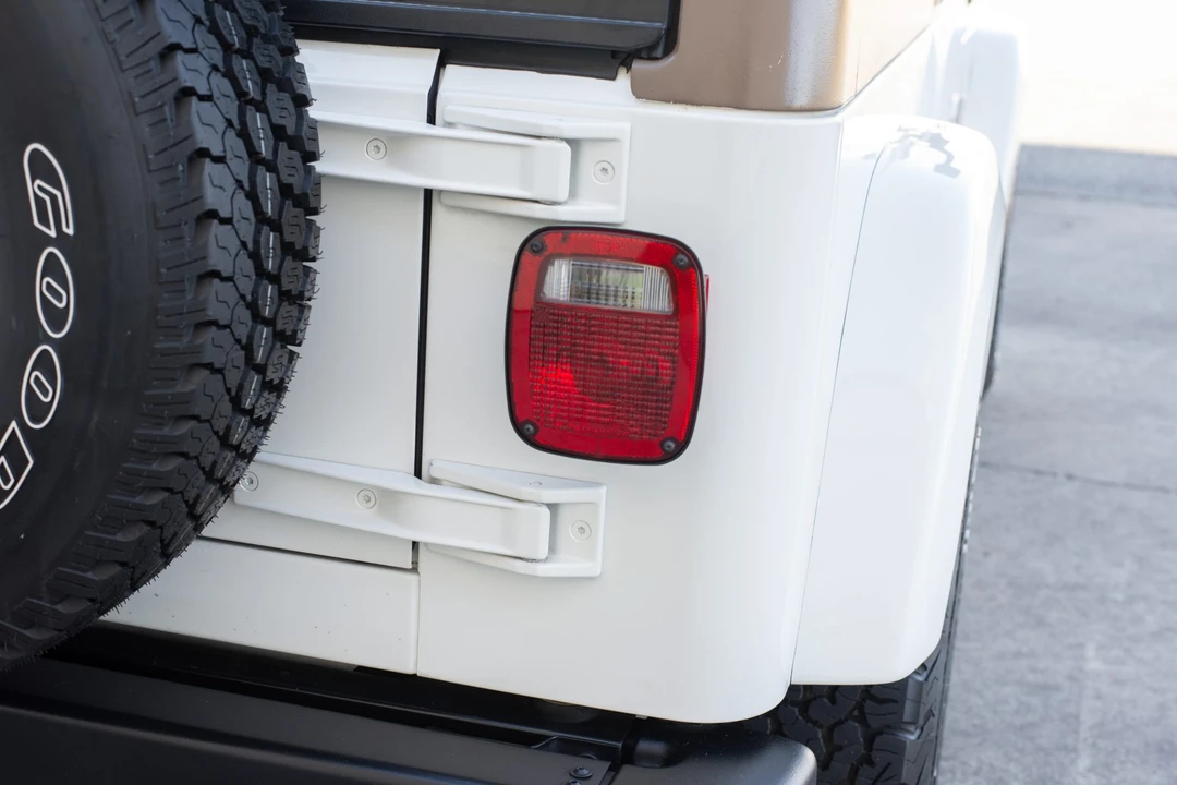2002 Jeep TJ Wrangler - Image 16 of 31