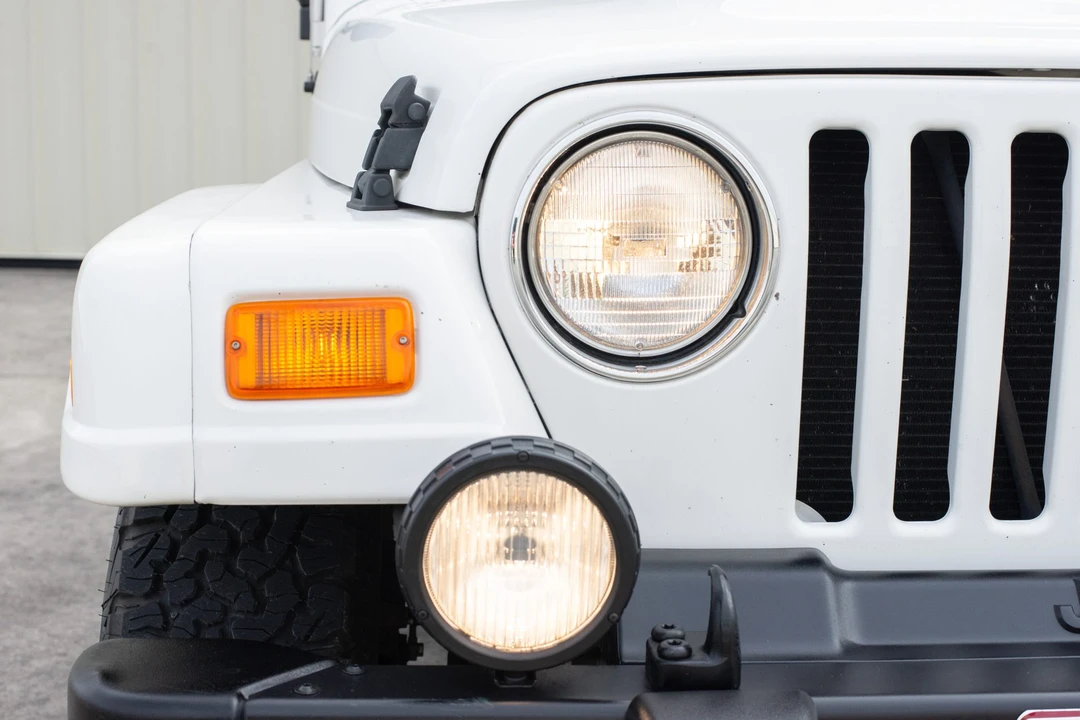 2002 Jeep TJ Wrangler - Image 13 of 31