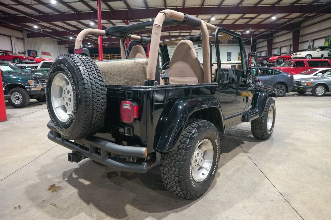 2002 Jeep TJ Wrangler - Image 8 of 31