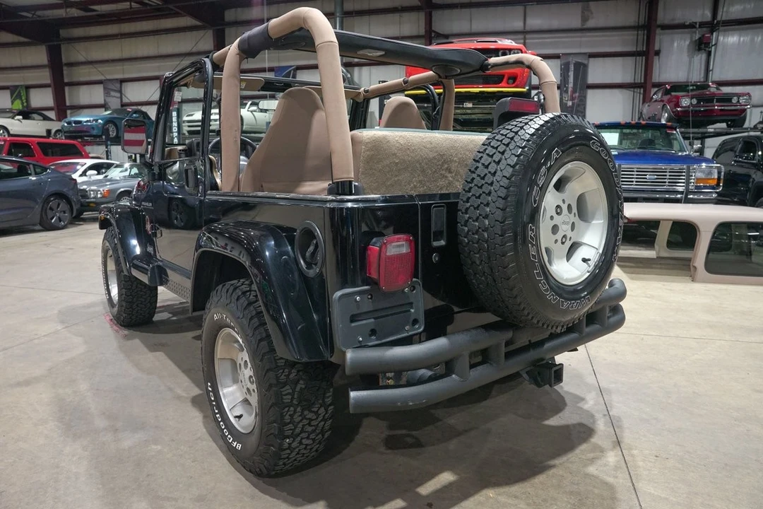 2002 Jeep TJ Wrangler - Image 6 of 31