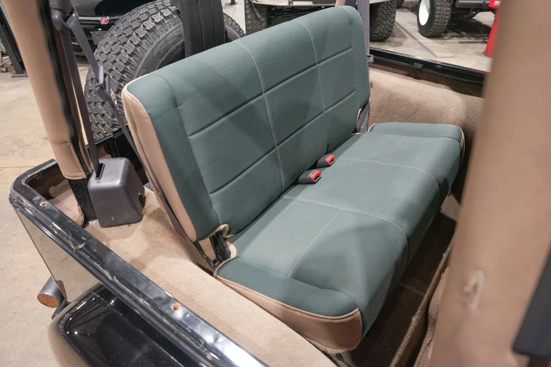 2002 Jeep TJ Wrangler - Image 21 of 31