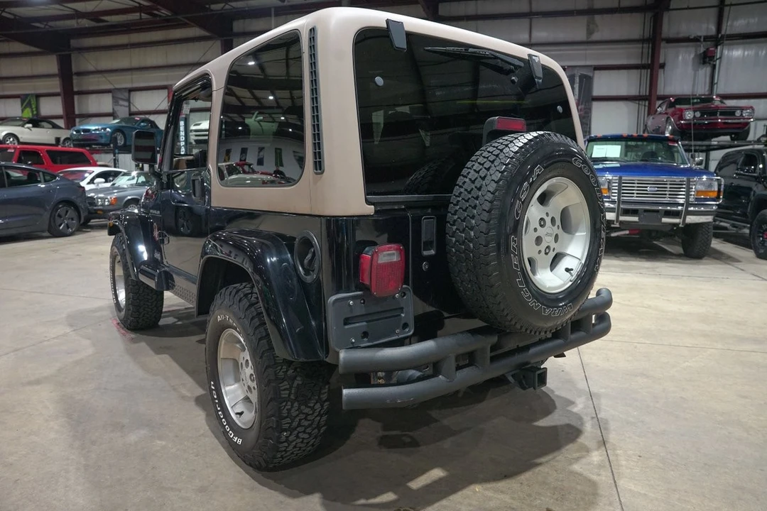 2002 Jeep TJ Wrangler - Image 24 of 31