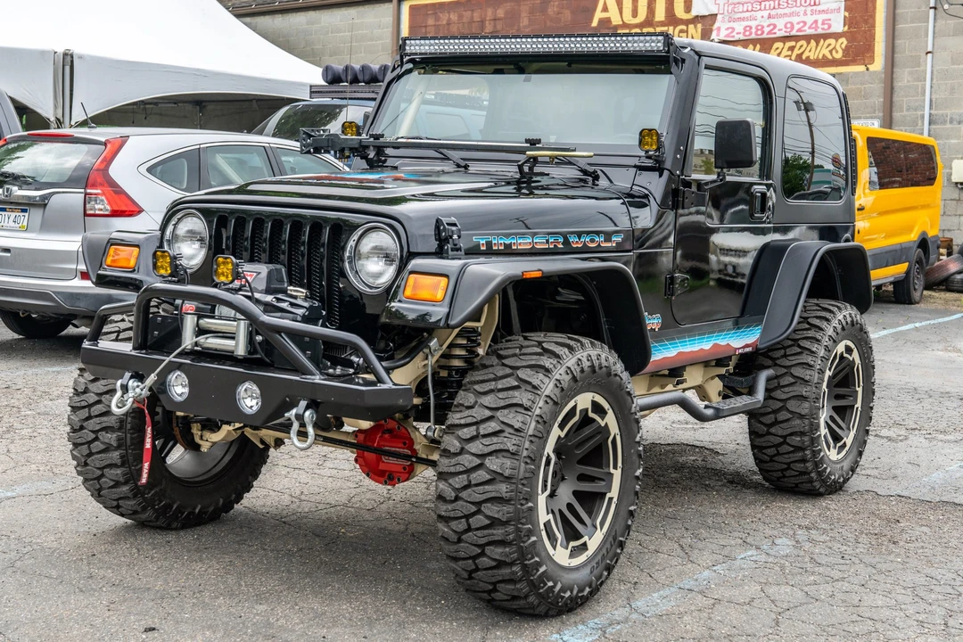 2002 Jeep TJ Wrangler - Image 2 of 31