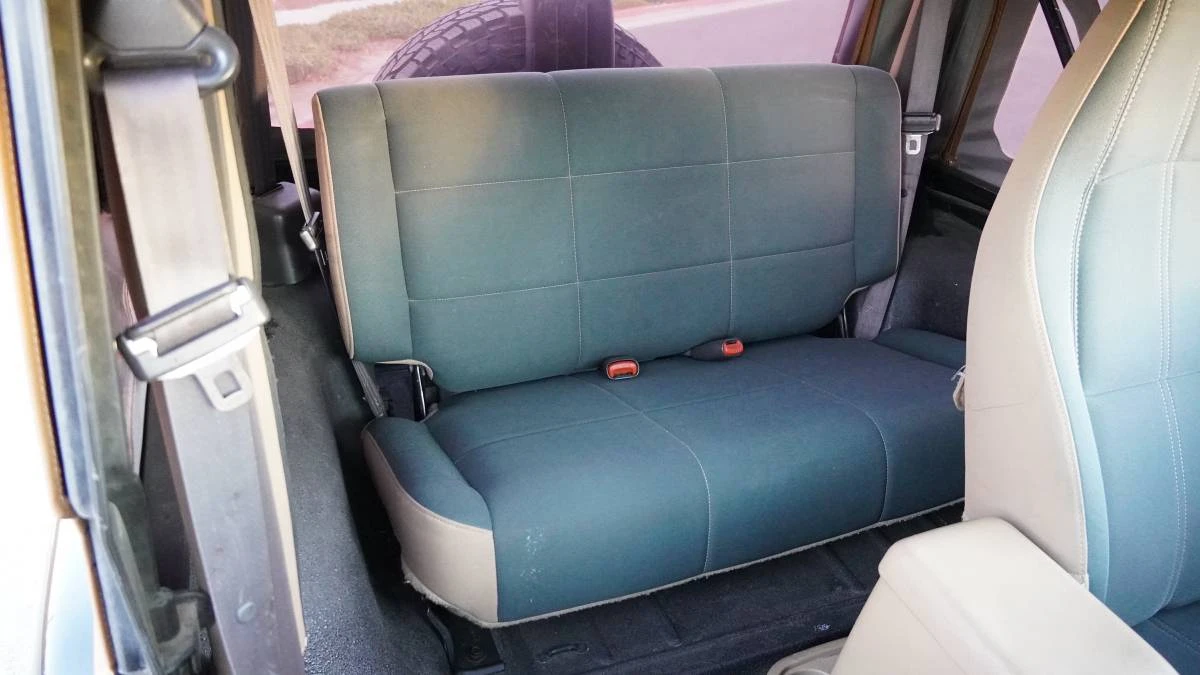 2002 Jeep TJ Wrangler - Image 11 of 20