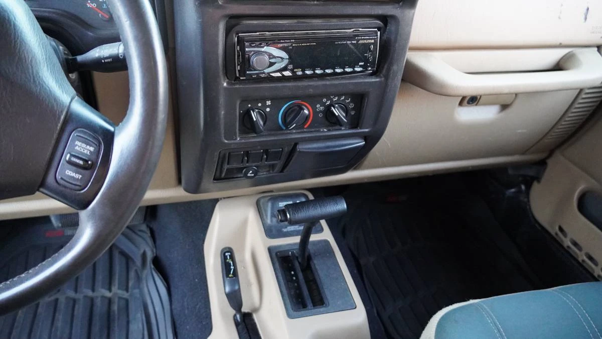 2002 Jeep TJ Wrangler - Image 8 of 20