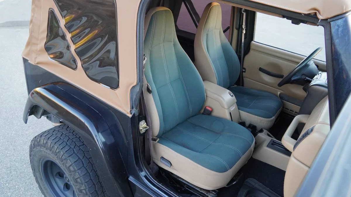 2002 Jeep TJ Wrangler - Image 10 of 20