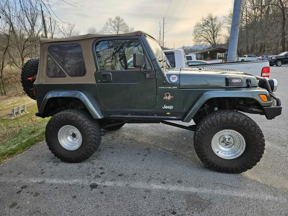 2002 Jeep TJ Wrangler - Image 2 of 8