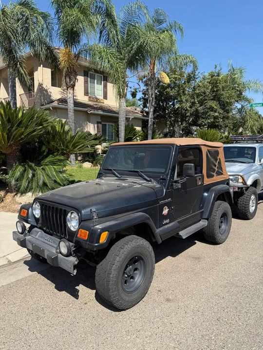 2002 Jeep TJ Wrangler - Image 2 of 6