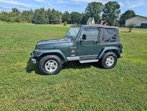 2002 Jeep Wrangler Sahara Sport Utility 2D