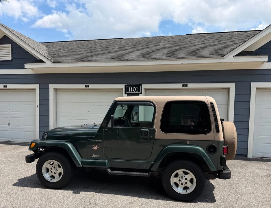 2002 Jeep TJ Wrangler - Image 2 of 17