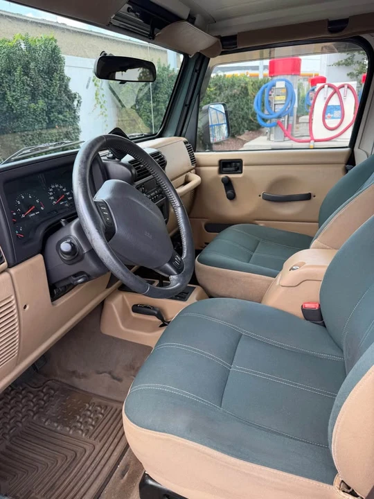 2002 Jeep TJ Wrangler - Image 11 of 17
