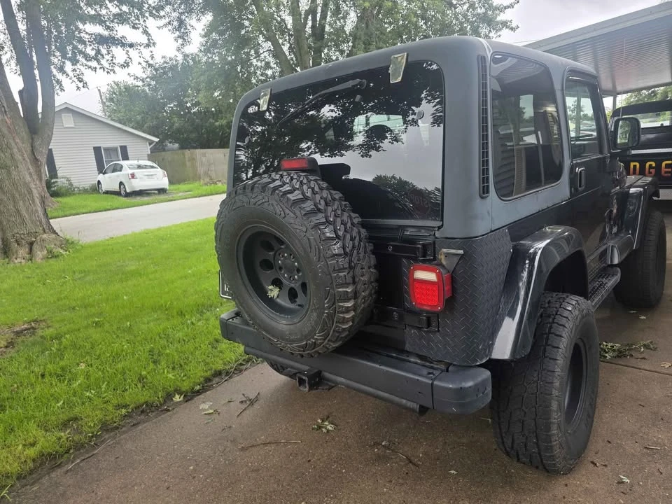 2002 Jeep TJ Wrangler - Image 3 of 9
