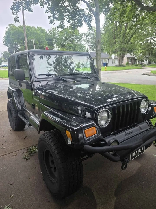 2002 Jeep TJ Wrangler - Image 2 of 9