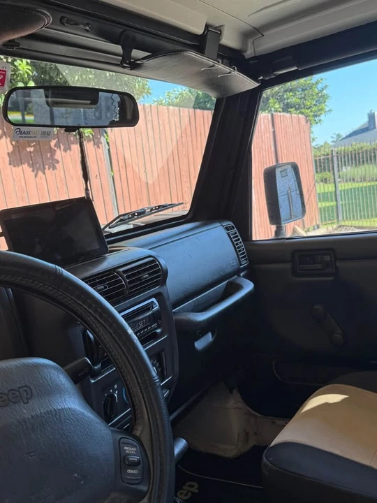 2002 Jeep TJ Wrangler - Image 6 of 10