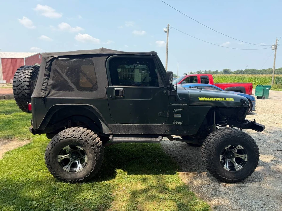 2002 Jeep TJ Wrangler - Image 6 of 13